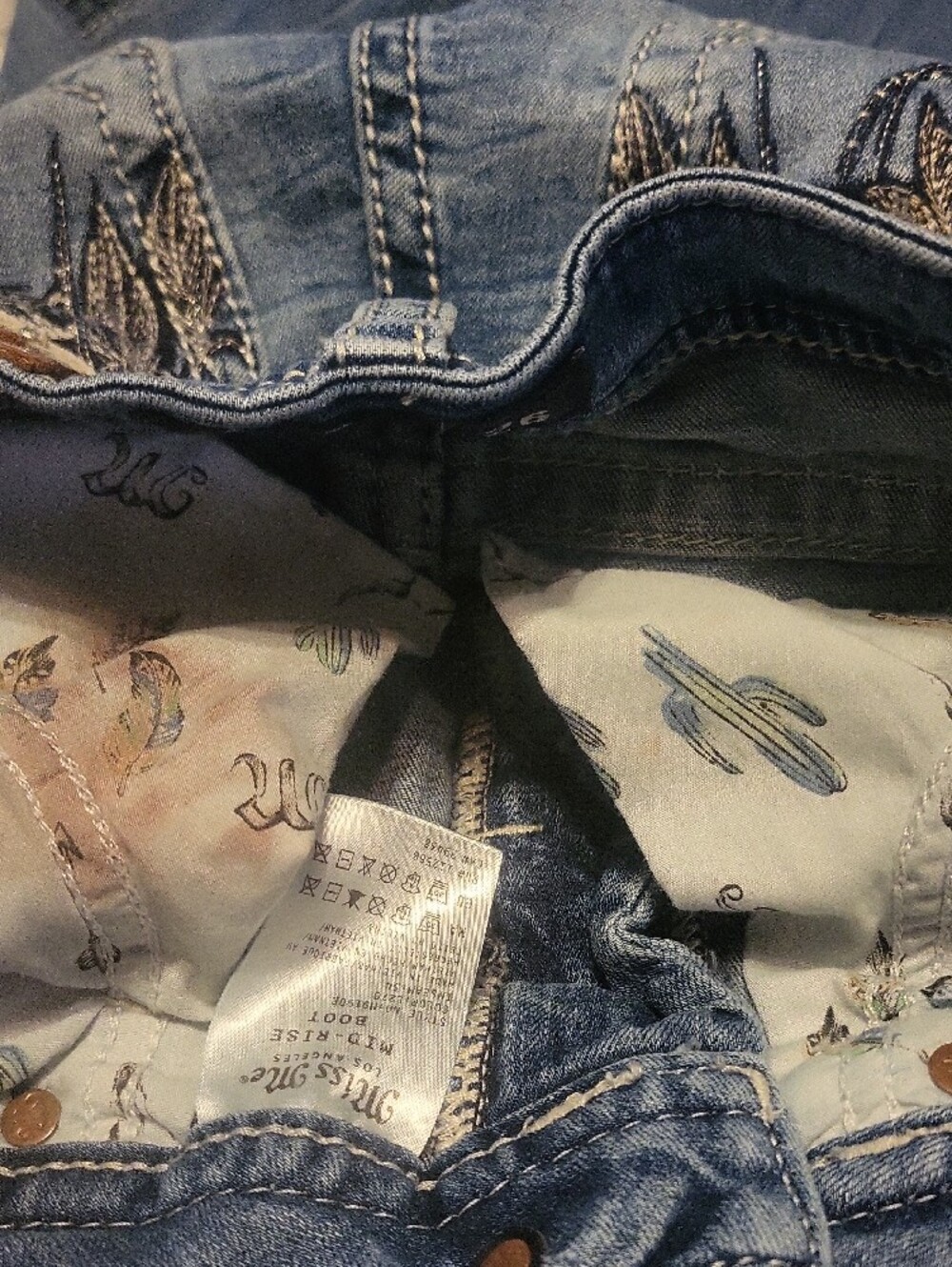 Miss Me Blue Bootcut Jeans with Embroidered Back Pockets Size 26 - Picture 13 of 16